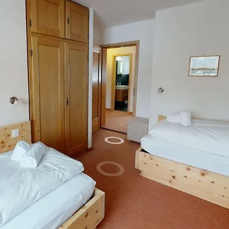 Holiday home Greina *