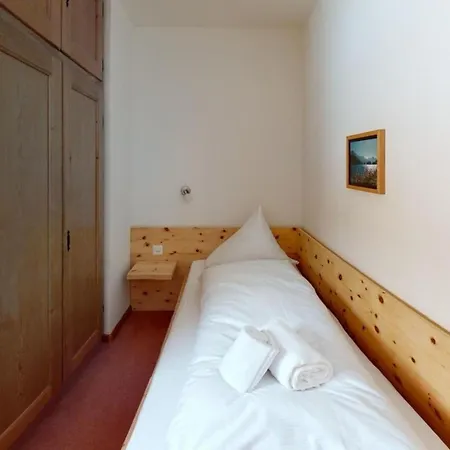 Holiday home Greina Celerina/Schlarigna