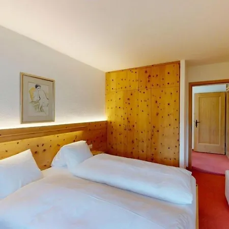 Ferienhaus Greina *